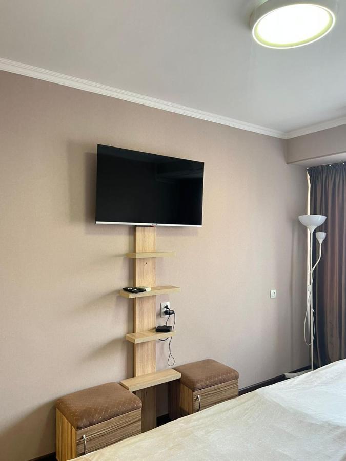 Seven Hotel Bichkek Extérieur photo